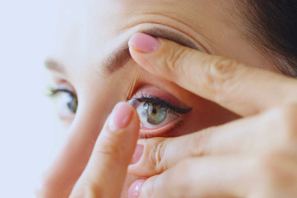 Can a Contact Lens Really Get Lost in Your Eye
