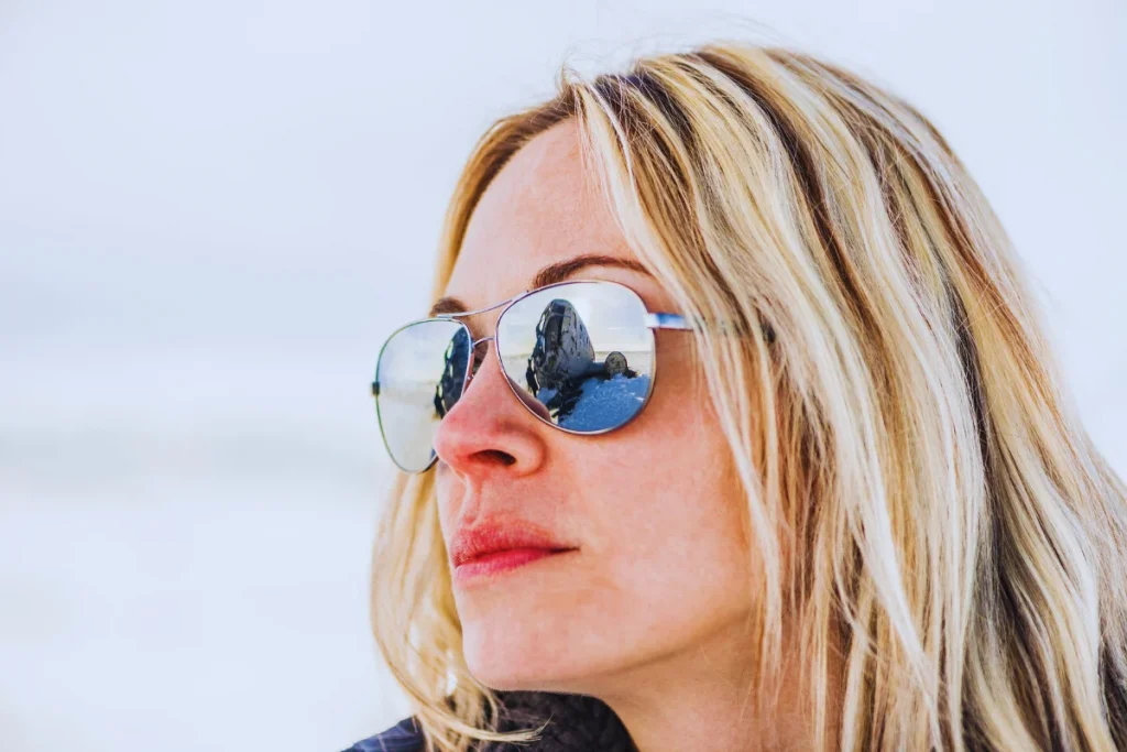 How to Choose Sunglasses That Match Your Hair Color and Skin Tone