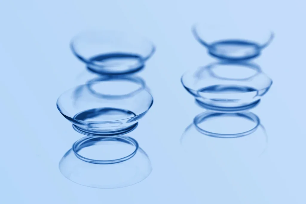 Silicone hydrogel lenses