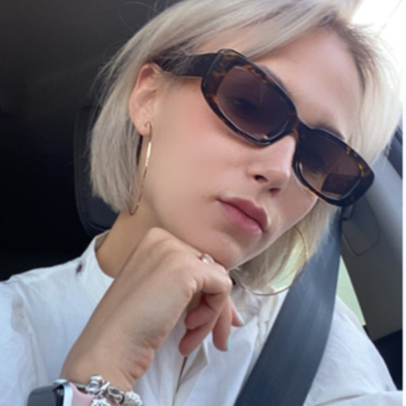 Retro Rectangle Sunglasses Women and Men Vintage Small Square Sun Glasses Protection Glasse